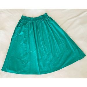 Beautiful and comfortable Green Circle Skirt